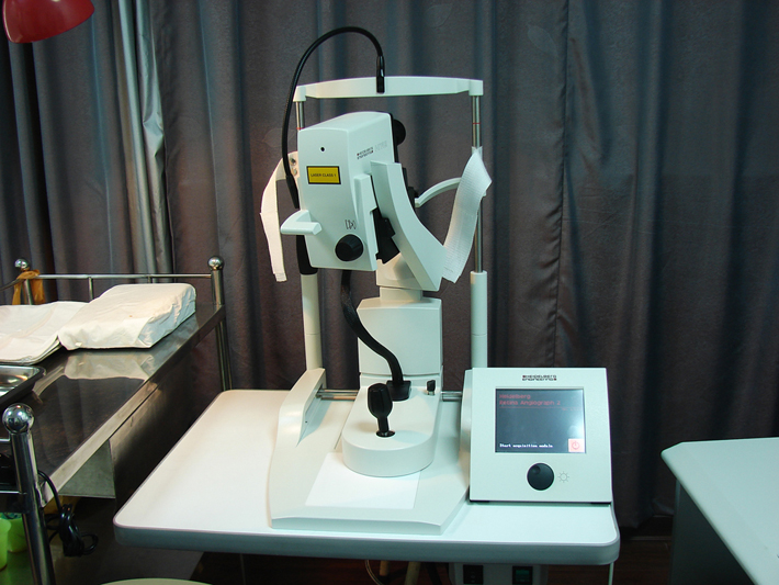 德国视网膜脉络膜同步造影机