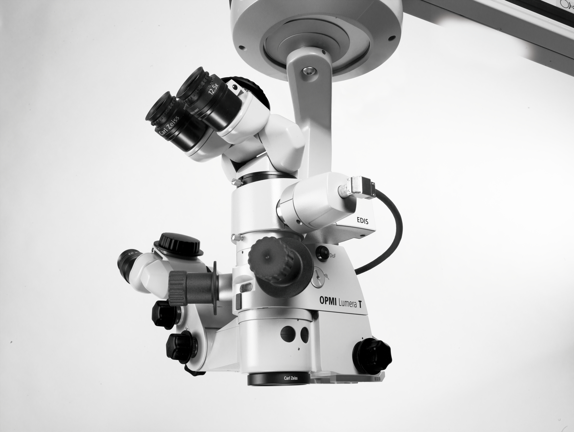 蔡司 OPMI Lumera T手术显微镜